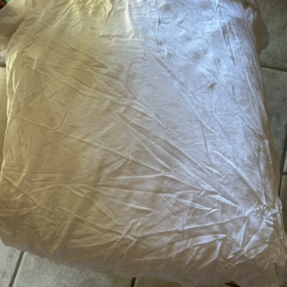 Sanrio White Hello Kitty and Friends Tee - Picture 2 of 4